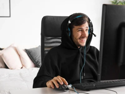 Pelipsykologia stressin lievityskeinona